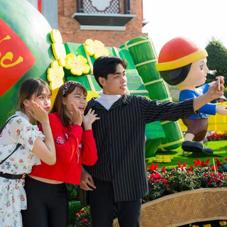 Rực rỡ lễ hội hoa xuân – heo vàng gõ cửa đẹp lung linh ở Sun World Danang Wonders