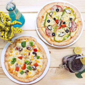 Nhanh kẻo hết MUA PIZZA TẶNG THÊM TRÀ SỮA khiến teen VT mê tít