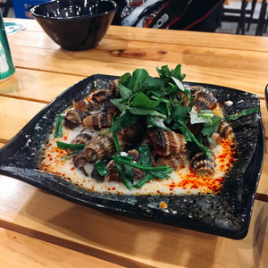 (KG) Thưởng thức tẹt ga lẩu nướng dân dã ngoài trời tại quán Ốc Ơi cùng gia đình ăn mừng năm mới
