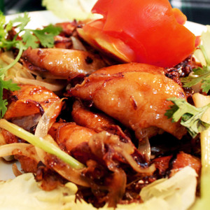 (HCM) Khoái khẩu Top 7 món Mực, Bạch tuộc “hot” nhất mùa mưa ở Sài Gòn