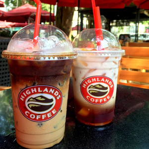 Có gì trong Phin Sữa Đá? – Thức uống đang Hot nhất tại Highlands Coffee