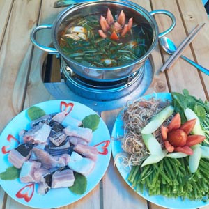 (Vũng Tàu) Địa điểm nào tận hưởng đồ biển và lẩu cá thơm ngon?