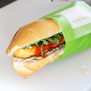 (HCM) Bánh Mì Giòn Ngon Ngũ Vị Với Bánh Năm