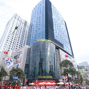 Nhộn nhịp hàng chục chỗ ăn ngon ở  Vincom Center Nguyễn Chí Thanh
