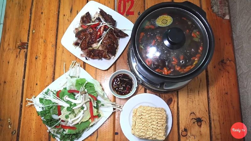 Lẩu gà xối mỡ cực hot!