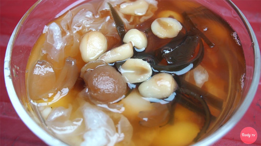 Chè ngon khu phố Tàu