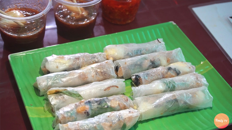 Bánh tráng cuộn