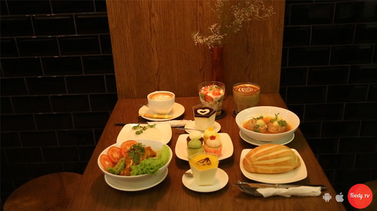 Cà phê làm việc siêu lãng mạn