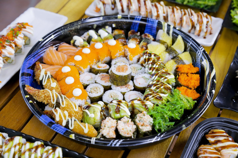 Mắt tròn mắt dẹt “KHAY SUSHI KHỔNG LỒ” lần đầu tiên xuất hiện tại Hà Nội