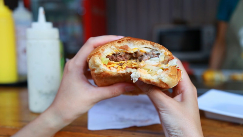 Quán nướng phong cách Hàn Quốc độc lạ phố Khâm Thiên