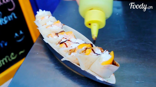 Ngây ngất crepe xoài kem tươi