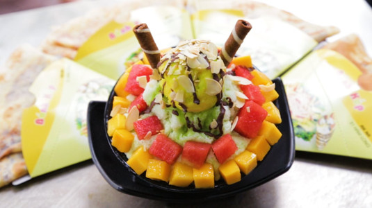 Mê mệt cặp đôi "BÁNH CREPE - BINGSU" ngon chất rẻ hều ngay Hàm Long