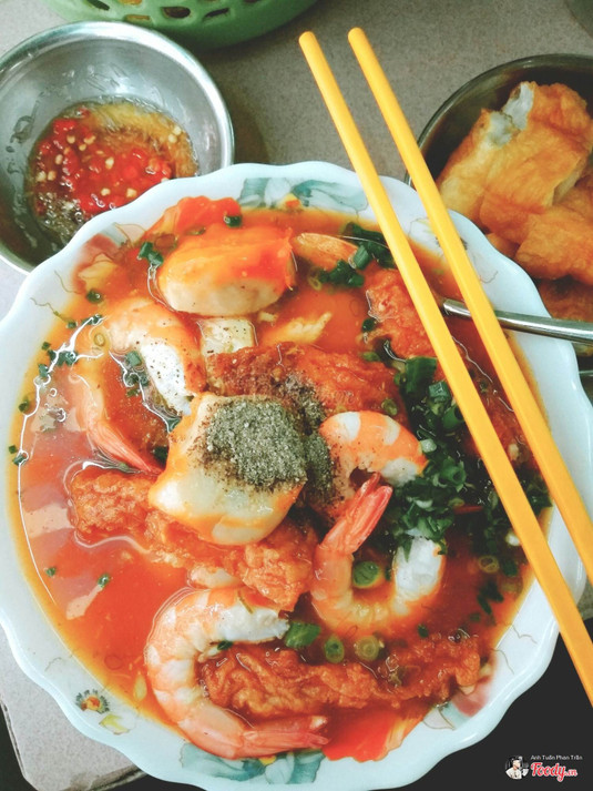 [Khen lấy khen để "BÁNH CANH CUA" ngon nổi tiếng toàn khu]