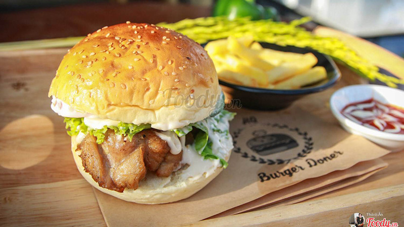 Ăn chục cái "BURGER MẬP Ú KIỂU TÂY" gây sốt diện rộng