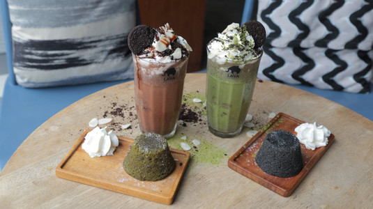 Muốn ngồi cả ngày "GÓC CAFE NGẮM MÁY BAY" siêu lãng mạn