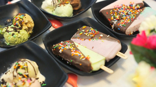 Lạc vào thế giới "KEM HOA QUẢ NHIỆT ĐỚI" cực xinh yêu ngay gần phố Huế