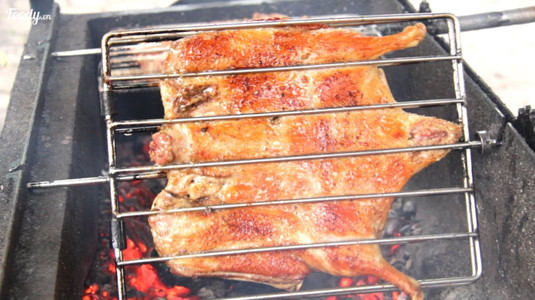 Làm cỏ cả quán "VỊT VÂN ĐÌNH NƯỚNG" giá sinh viên khu Long Biên