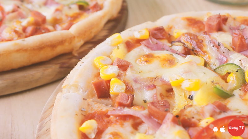 Sững sờ "PIZZA NHÂN ĐẦY ĐẶN" chỉ từ 45k/cái gây sốt khu ĐH Công nghiệp