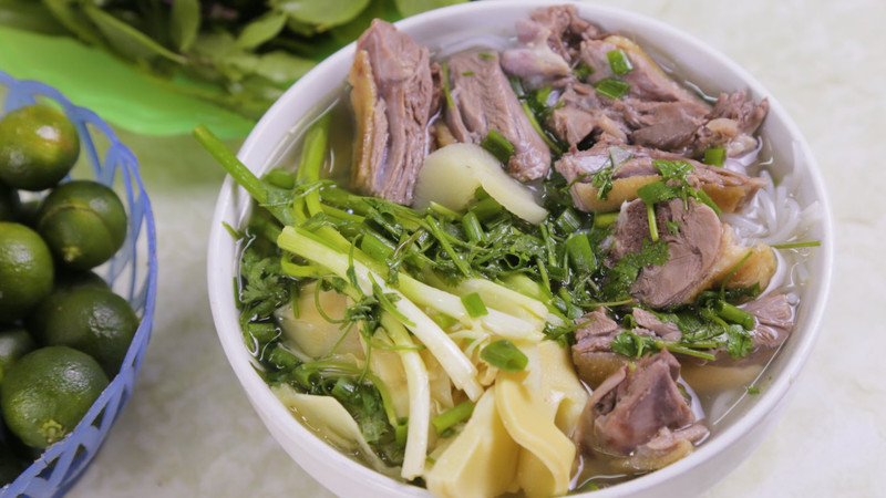 Mò mẫm trúng hời hàng "BÚN ĐẬU MẮM TÔM - BÚN NGAN" ngon rẻ Ngã Tư Vọng