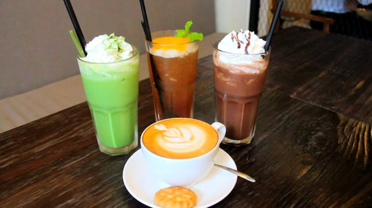 Mát rượi tiệm "CAFE 3 TẦNG" xanh rì từng ngóc ngách