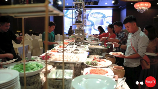 Lạc lối tại THIÊN ĐƯỜNG BUFFET CHAY chỉ duy nhất 1 lần trong năm