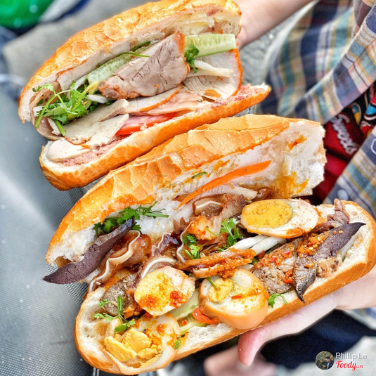 "BÁNH MÌ PHÁ LẤU TRỨNG" chỉ 15k ngon rẻ, đông khách