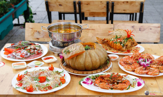 Lật nướng thơm nức "BBQ LẠNG SƠN" ấm lòng ngày đông] 