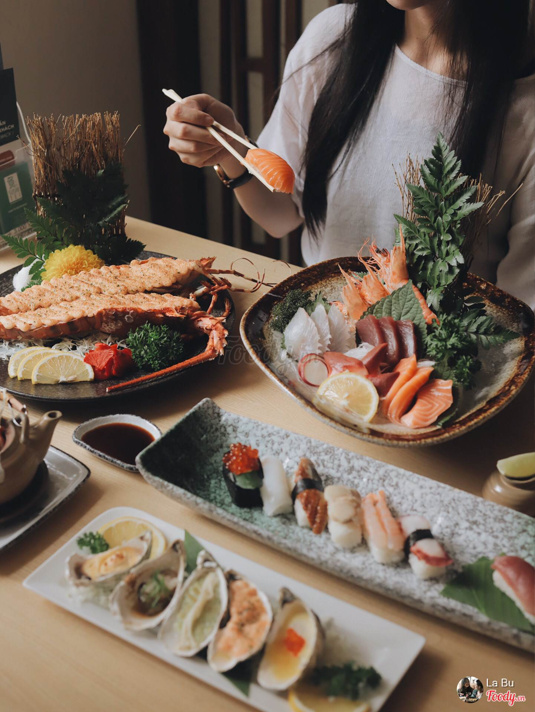 Check-in "CHI NHÁNH MỚI TOANH CỦA SUSHI TEI" tại trung tâm quận 3