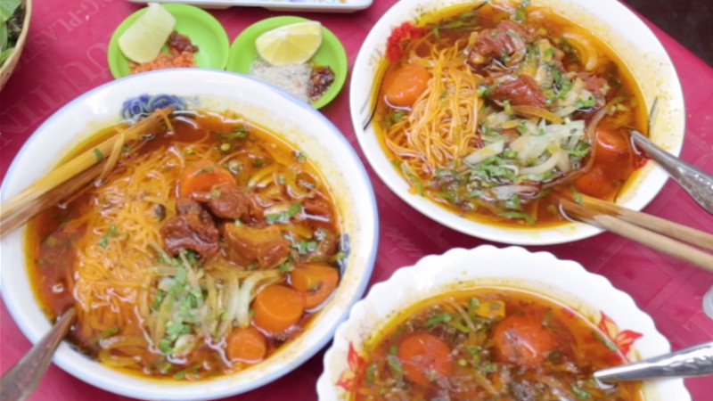 Bò kho Võ Văn Tần