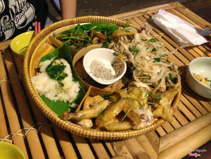 Gà lên mâm