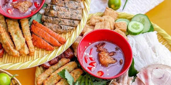 Bún Đậu Mắm Tôm - BÚN ĐẬU NHÀ VUA & VUA ĐẬU - 29 Thành Thái