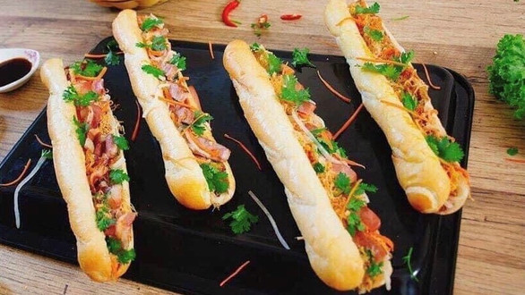 Bánh Mì Que Đà Nẵng Anh Nhi - Lương Định Của