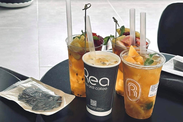 REA Tea & Coffee - Cà Phê Muối & Olong Tiên Tử - Cách Mạng Tháng 8