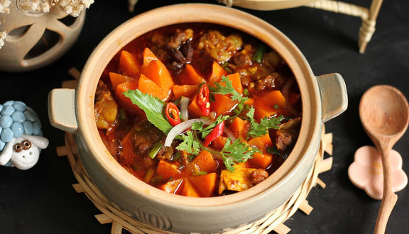 Quán Ăn Góc Phố - Bò Kho, Cơm Chiên & Mì Xào