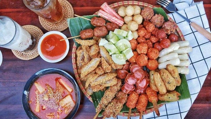 Mỳ Chua Cay & Đồ Ăn Vặt - Hoàng Quốc Việt