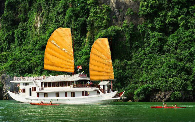 Huong Hai Junks Halong - Hòn Gai