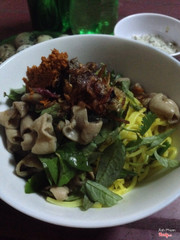 bún nghệ