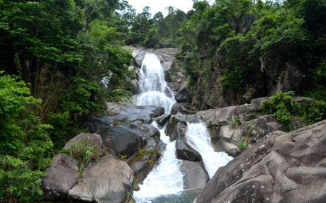 Thác Khe Vằn