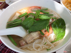 bún nước lèo