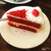 Red của Nồi thì nổi với ngon r hihiii mỗi tội giá hơi chát chút nhưng hài lòng với chất lượng và hương vị của bánh hihiii