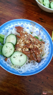 bún thịt nướng