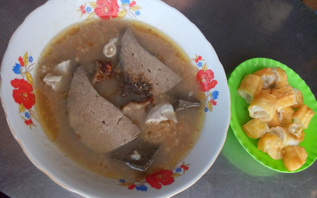 Cháo Lòng Bình Dân - Chung Cư Đào Duy Từ