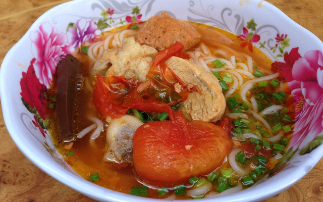 Bún Bò Huế & Bún Riêu Bình Dân