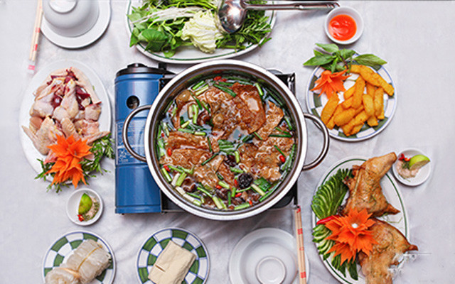 Lẩu Gà Hương Đồng Quán 