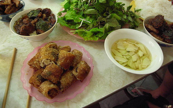 Te Béo - Bún Chả & Nem Hải Sản