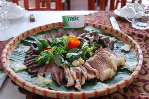 Heo lên mẹt 