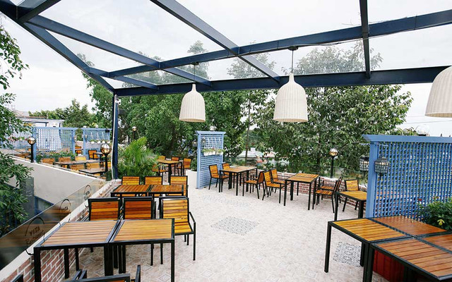 Vita Cafe & Restaurant - Đường M