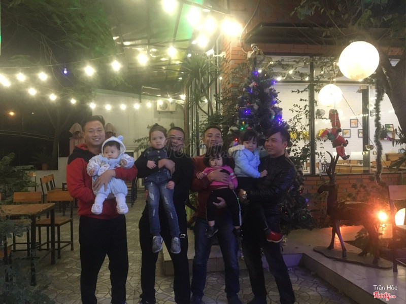 Luna Beer garden số 313 đường Hoàng Quốc Việt, cẩm Sơn, Cp, Qn ( đối diện cty than tây nam đá mài )sđt: 0975.789.686 