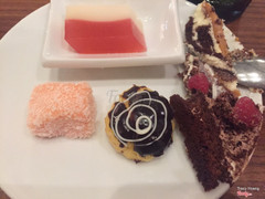 Bánh kem , rau câu , bánh lamington dâu, bánh su kem