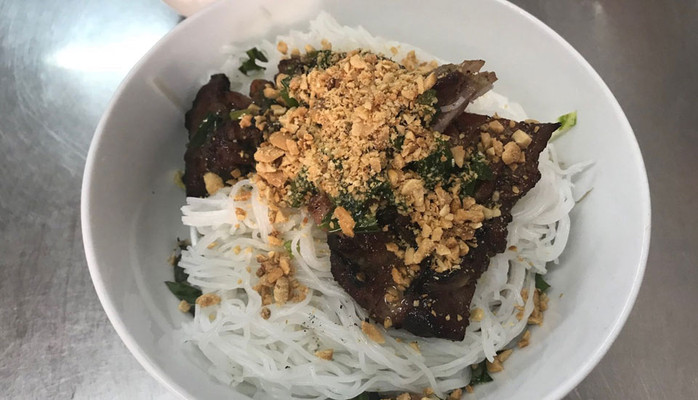 Bún Thịt Nướng & Hủ Tiếu